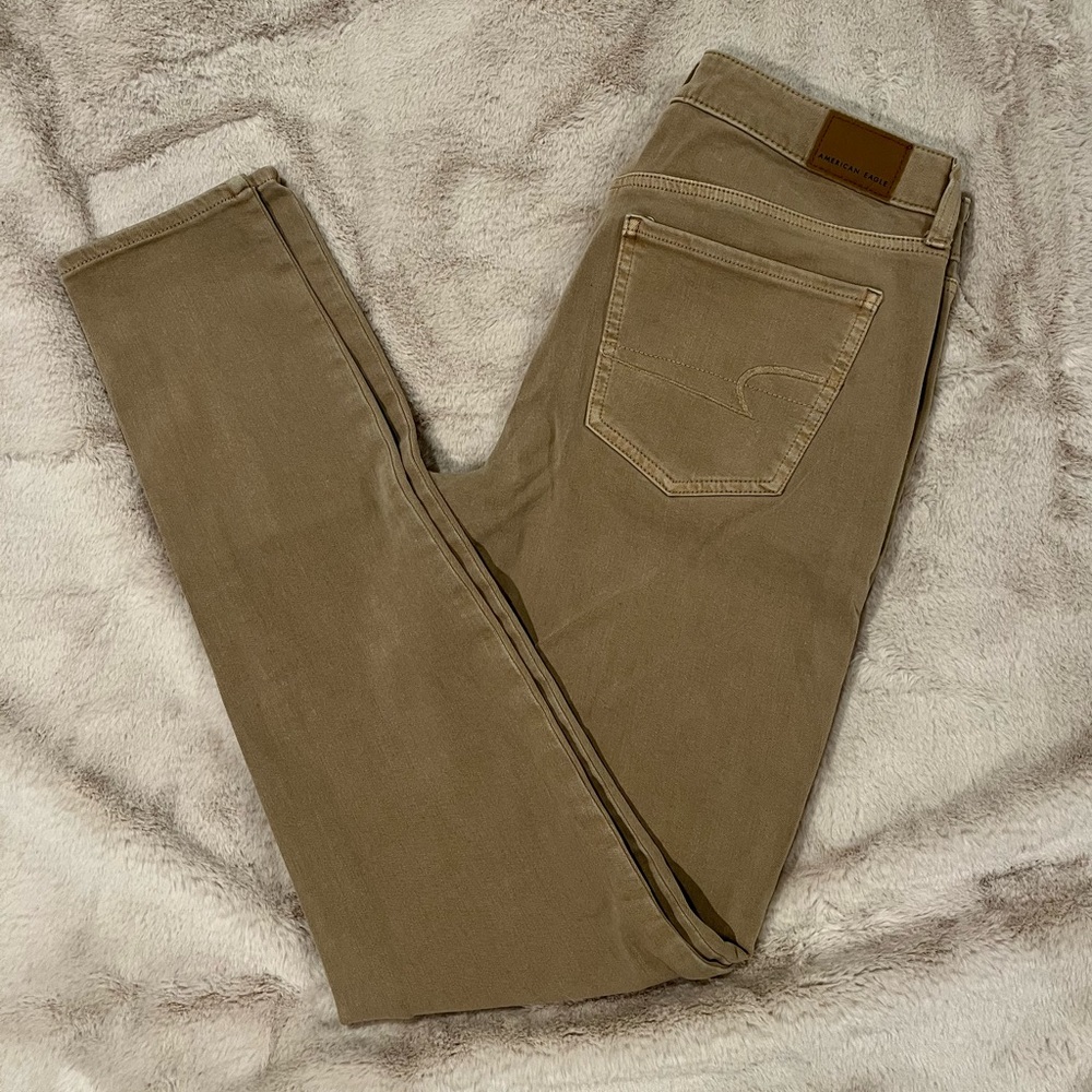American Eagle Khaki Hi-Rise Jeggings